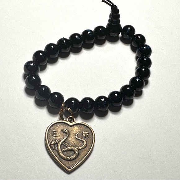 Chinese Horoscope Snake Sign Charm Stretch Bracelet Round Black Beads Adjustable - Picture 1 of 3